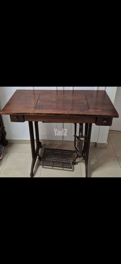 שידה מעץ וינטז,