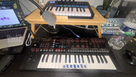 Roland JD - XI