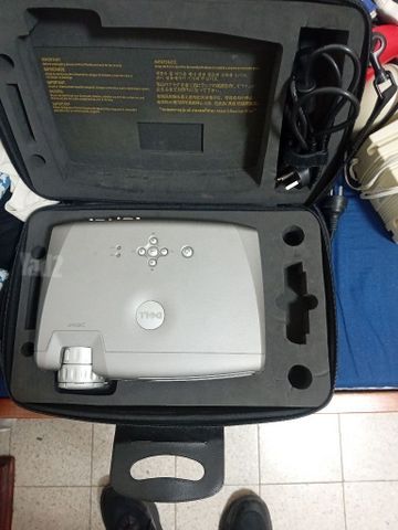 מקרנים