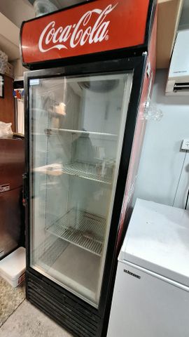 מקרר תעשייתי