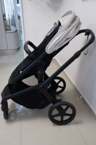 עגלה תינוק