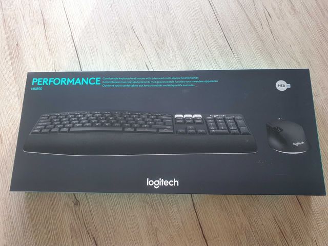 ‏מקלדת ועכבר MK850 Performance