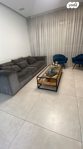 שולחן סלון 140/60