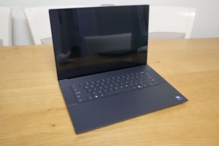 Dell XPS 16 9640 Ultra i7