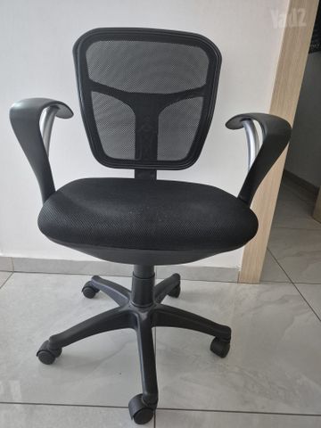 כיסא משרדי
