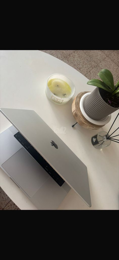 MacBook M3 Max