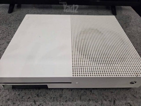Xbox One S 1TB + שלט מקורי