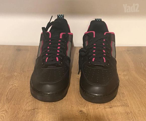 Air Force 1 React Black Neon