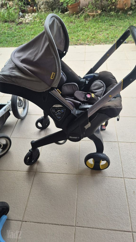 סלקל ועגלת Doona