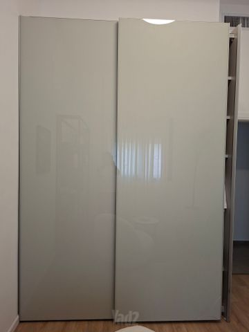 ארון הזזה