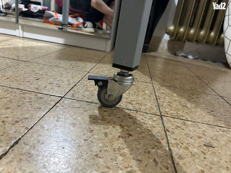אי