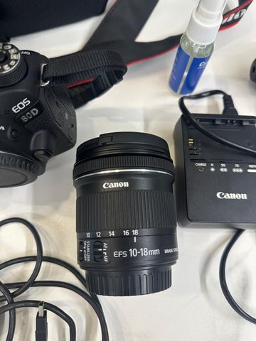 Canon EOS 80D ועדשה