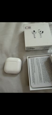 Apple AirPods