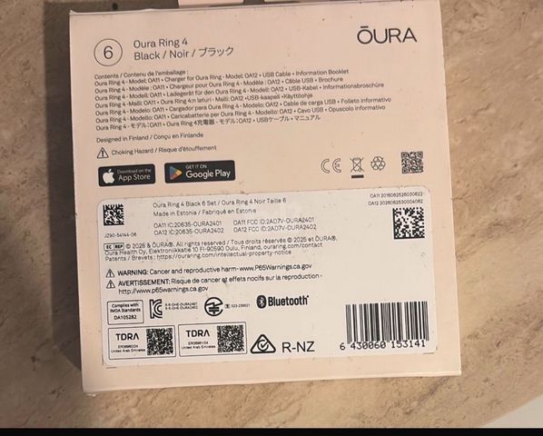 Oura ring 4 black size 6