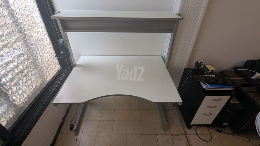 שולחן עבודה IKEA FREDRIK