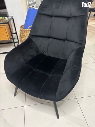 כורסא שחורה