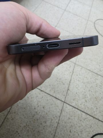 S24+ עם נזק מיים