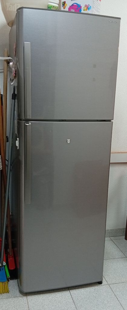 מקרר 2 דלתות SHARP