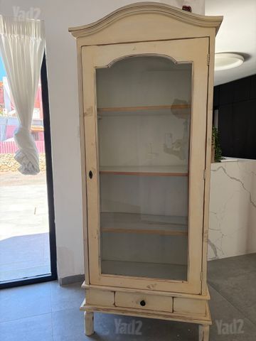 שידת עץ וינטג׳