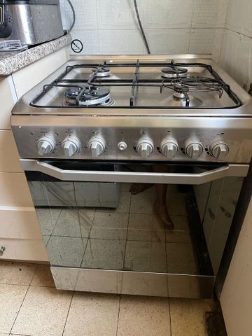 תנור עם כירת גז