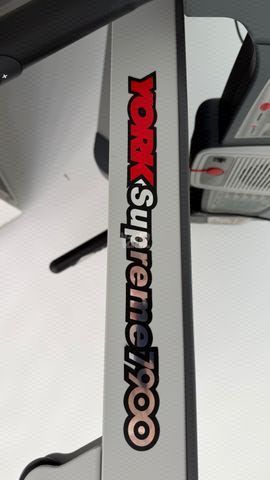 הליכון York Supreme 7900