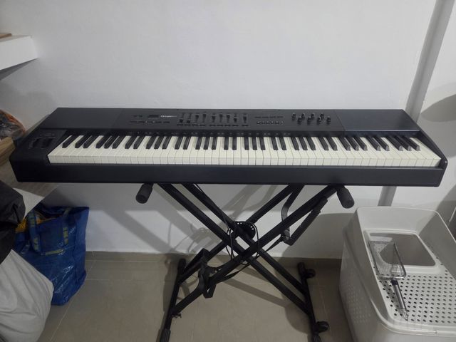 M-Audio Oxygen 88 מקלדת שליטה
