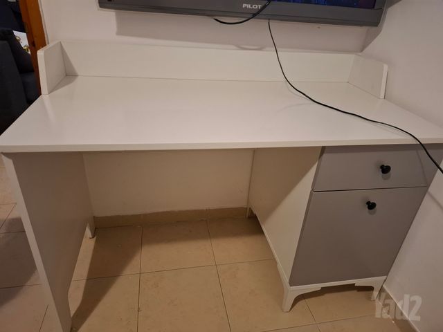 שולחן כתיבה