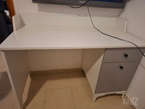 שולחן כתיבה