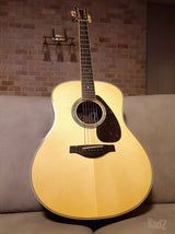 Yamaha LL16