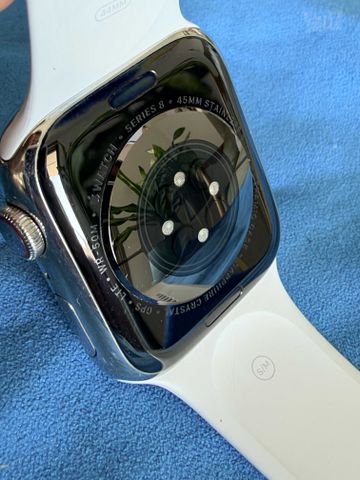 Apple Watch 8 45mm פלדת אל-חלד