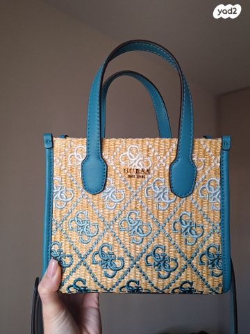 תיק guess