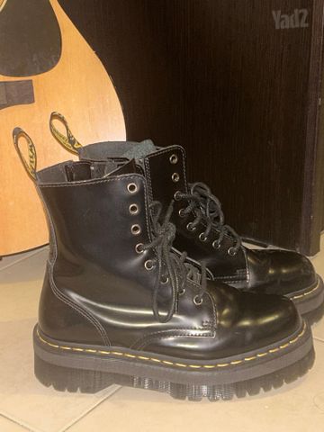 Doc Martens דוק מרטינס נשים