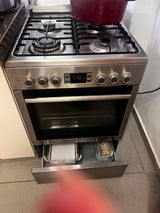 תנור     Blomberg