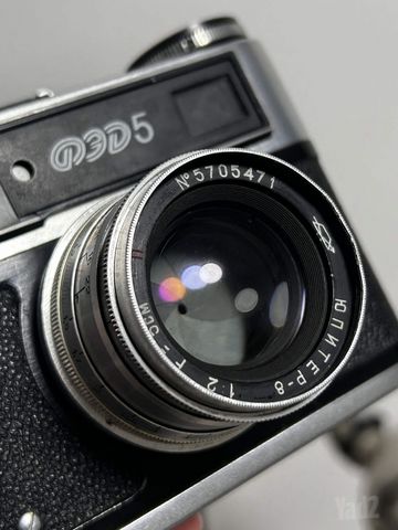 עדשה 1957 Jupiter-8 משוחזרת