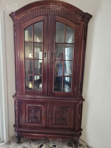 מזנון עץ ויטרינה פינתי