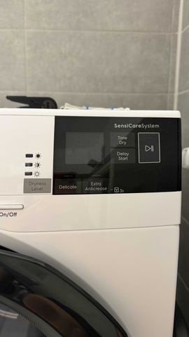 מייבש כביסה ELECTROLUX 7kg