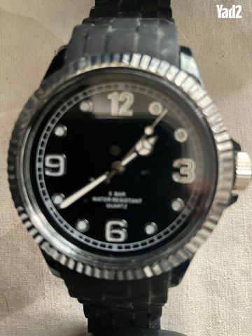 שעון יד QUARTZ