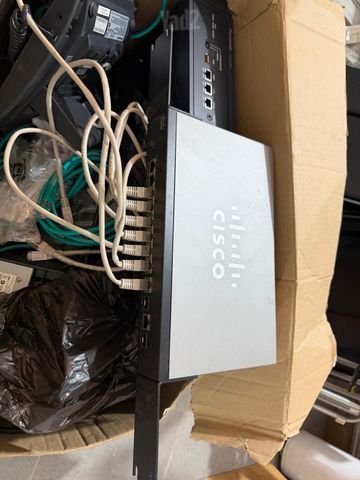 Panasonic KX-NS1000 מתג Cisco