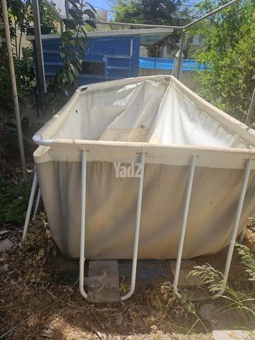 בריכה + משאבה