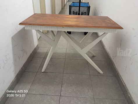 שולחן וינט'ג