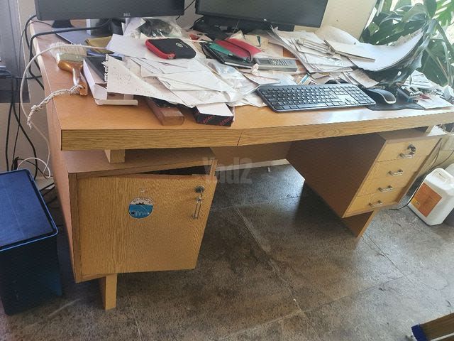 שולחן כתיבה
