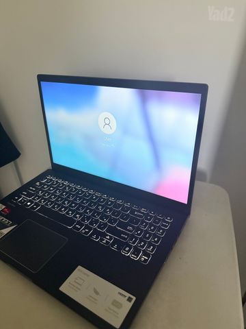 מחשב נייד Asus