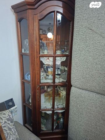ארונות ושידות לסלון מספר גדלים