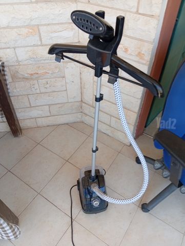 מגהץ אדים