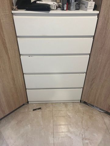 שידת מגירות