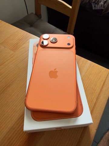IPhone 17 pro max 256 Gb