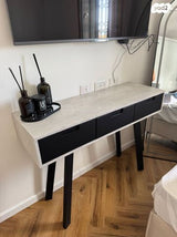 שידה אלגנטית