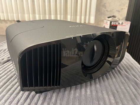 מקרן סוני 4K VPL-VW270ES