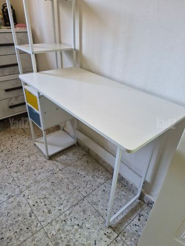 שולחן