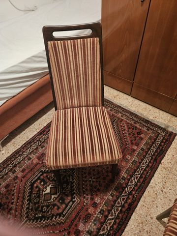 6 כסאות מרופדים